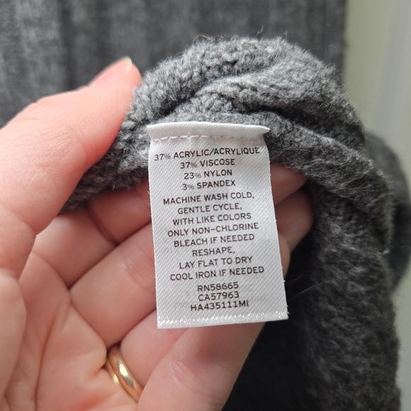 Halogen Charcoal Grey Ribbed Midi Sweater Skirt Fuzzy Cozy Dark Academia Size M - Picture 7 of 8